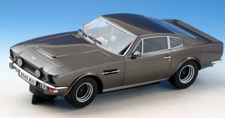 SCALEXTRIC Aston MartinV8 James Bond no time to die